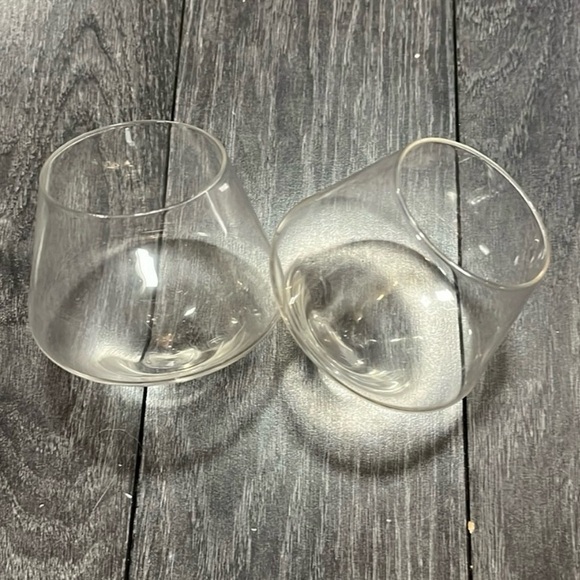 Clear glass snifters, rolling/spinning - Picture 2 of 2